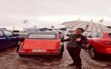  عمو پورنگ  با ژیان در سفر اروپا