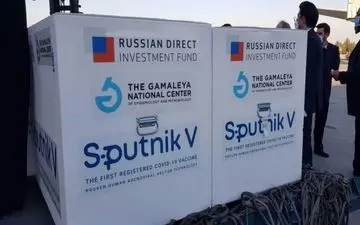 ورود ۱۰۰ هزار دوز واکسن روسی به ایران + فیلم