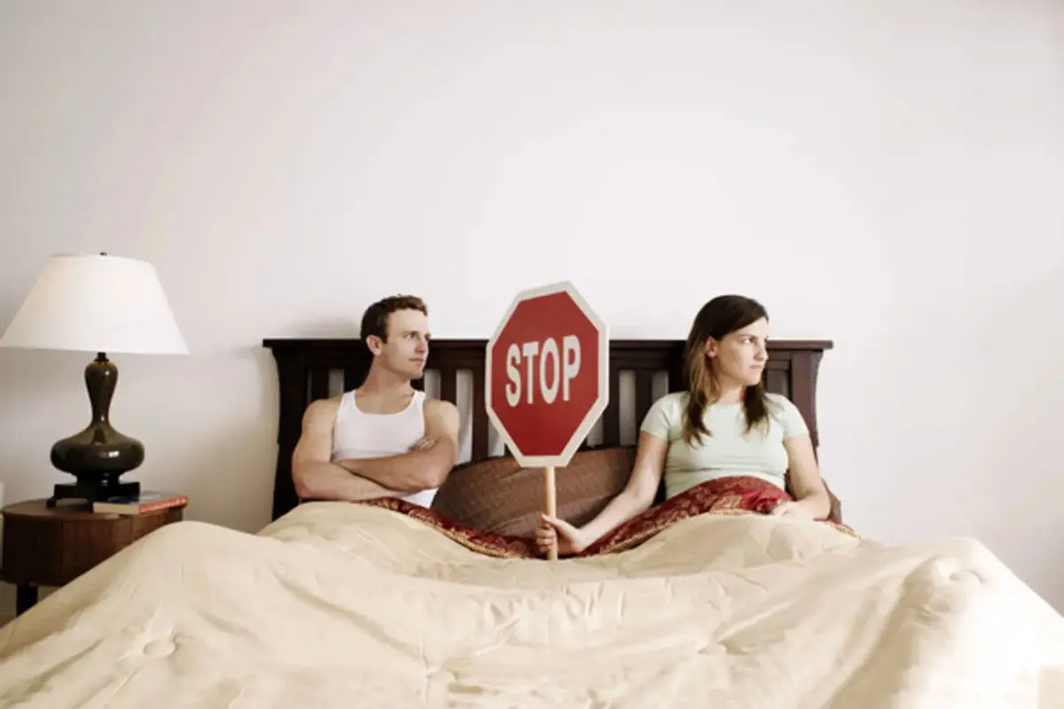 زنگ خطر‌های محرومیت جنسی در روابط زناشویی | علائم، علت، راه درمان محرومیت جنسی چیست؟