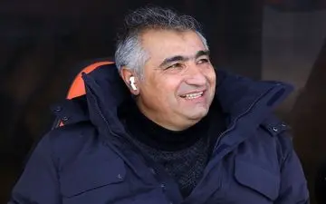 الهامی: عنایتی نشان داد یک مربی کاربلد است/ هر هفته جای خودمان را تغییر می‌دهیم
