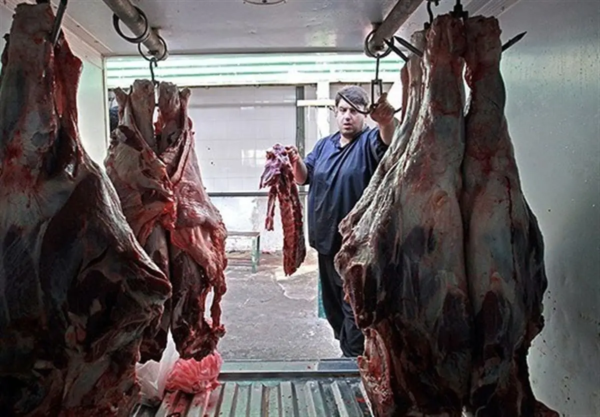  قیمت گوشت شقه گوسفندی در بازار آزاد کیلویی ۴۲۰ هزار تومان 