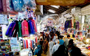 پای گرانی میان بازار شب عید/مشتری‌ها فقط قیمت می‌پرسند