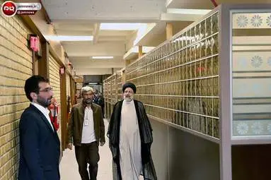 حاشیه هایِ دومین مناظره کاندیداهای ریاست جمهوری + تصاویر
