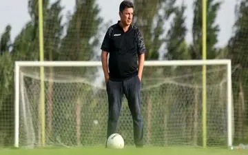 مخالفت قلعه‌نویی با لغو هفته دهم لیگ و یک پیشنهاد خاص