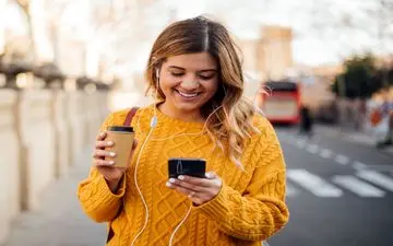 تلفن همراه چطور باعث پیر شدن ما می‌شود؟