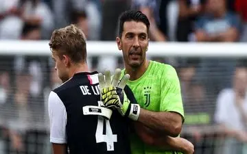  دی لیخت: بوفون سن پدر من است! 