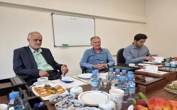 
کی‌روش:  فقط برای اینکه خاطره‌ای خوش برای مردم به یادگار بگذارم، در ایران هستم/ هیچ کینه‌ای از کسی ندارم