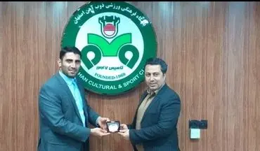 دیدار مدیر عامل باشگاه قشقائی با مسئولین باشگاه ذوب آهن