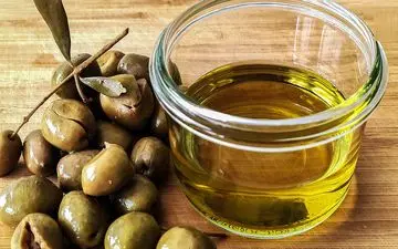 روغن زیتون عمرتان را طولانی می کند