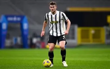 ناکامی دوباره بارسلونا برای جذب مدافع میانی یوونتوس 