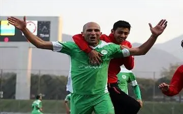 محسن بیاتی‌نیا از  هدایت تیم راه آهن  استعفا داد 