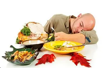 مشکلات سلامتی ناشی از دراز کشیدن بعد از غذا