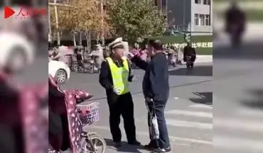 اقدام زشت مرد سالخورده در خیابان!