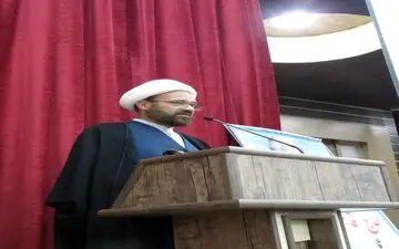 

 ایستادگی در برابر فتنه‌ها ضامن عزت و استقلال ملت است



