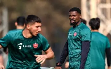 تصمیم سخت اوسمار: اوریه یا براجعه؟ معمای دفاع راست سرخ‌ها در آستانه بازی پیکان