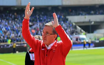 راه حل جالب برانکو برای نشستن بر روی نیمکت