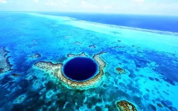 گودالی با عمق ۱۰۸ متر که لقب عجیب‌ترین پدیده جهان را یدک می‌کشد! +تصاویر 