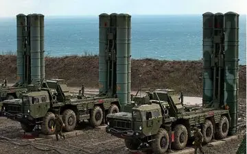 مشاور ترامپ: اقدام ترکیه در خرید اس-۴۰۰ غیرقابل قبول است