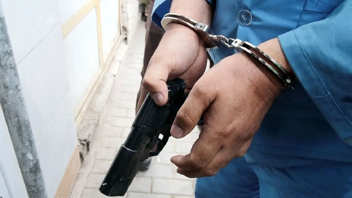 فیلم| باند سارقان مسلح منازل متلاشی شد؛ ورود به خانهها با ترفند پلیس!