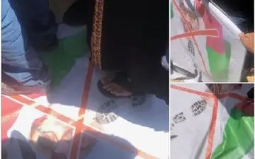 فلسطینی‌ها عکس‌های ترامپ، بن زاید و نتانیاهو را آتش زدند+عکس