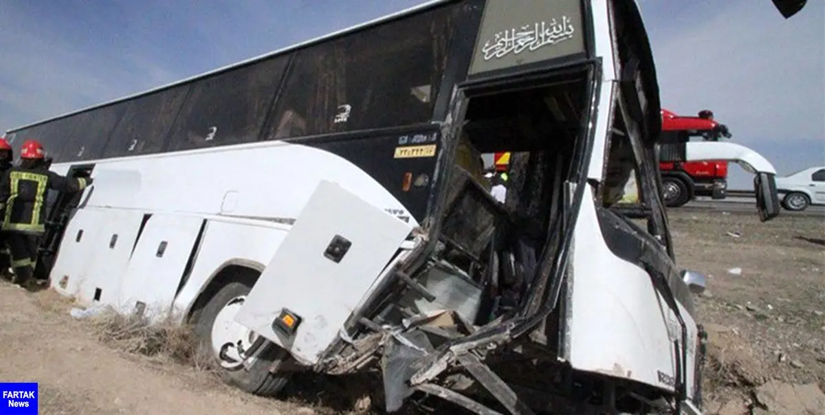 41 نفر کشته و زخمی در حادثه واژگونی اتوبوس در محور حاجی‌آباد
