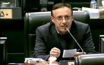 
وحیدی: همه کارکنان دولت در سال آینده مشمول دریافت مزایا می‌شوند
