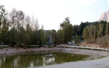 دریاچه تاریخی طاق بستان خشک شد