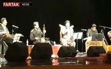 آهنگ کرمانشان کرمانشان با صدای نورالدین بزله در شب سرد پایتخت به یاد زلزله زدگان+فیلم