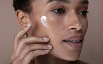 آرایش با روش‌های غیرمنتظره! ۷ ترفند عجیب که واقعاً کار می‌کنند