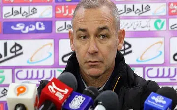 پشت سکوت قلعه‌نویی خیلی چیزهاست و خیلی معنی دارد