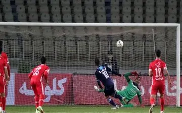 یحیی و فرهاد دست روی ستاره تکنیکی گذاشتند / مهاجم لیگ برتری راهی کدام تیم می شود؟