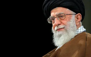 حضرت آیت‌الله خامنه‌ای: دفاع دولت فرانسه از وحشی‌گری فرهنگی روی دیگر سکه دفاع از منافقین و صدام است