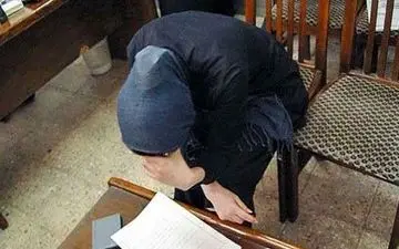 زن سیاه بخت از دست شوهر بی شرم فرار کرد