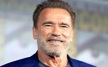 ویدئوی بی‌نظیر از آرنولد و اسب و الاغش در قرنطینه کرونایی!