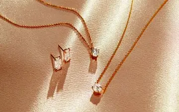 رازهای درخشش در روز عروسی: جواهراتی که استایل شما را تکمیل می‌کنند