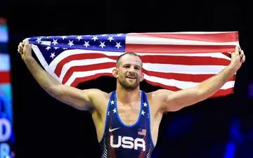 دیوید تیلور از دنیای قهرمانی خداحافظی کرد