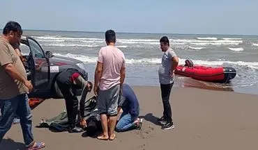 نجات جوان ۲۵ ساله از غرق شدگی در دریای کاسپین