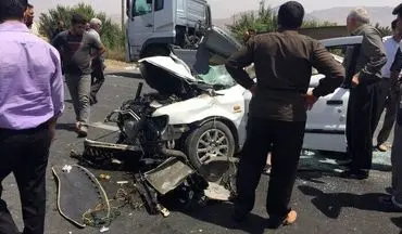 برخورد مرگبار تریلر و سمند در کاشان؛ سه نفر در آتش جان باختند