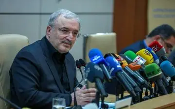 وزیر بهداشت: بیماران کرونا تحت نظرند/ هر اطلاعاتی داشتیم اعلام کردیم