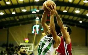 ذوب آهن در بسکتبال هم از داور آسیب دید