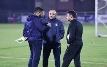  یک خارجی تماشاگر ویژه دربی ۱۰۶ 