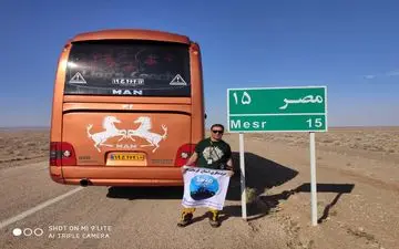 سعید عظیمی تور لیدر آژانس لندتراول در سفر به کویر مصر 