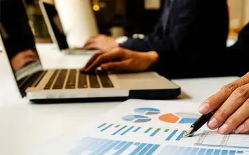  آقای رئیسی! نه تنها شغل ایجاد نکردی که با فیلترینگ و قطع اینترنت جوانان را هم بیکار کردی!