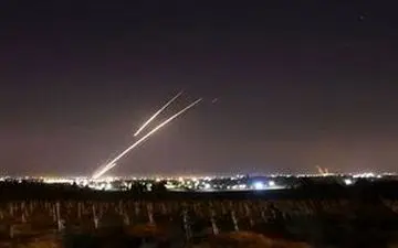 تصاویری از لحظه حمله موشکی به صهیونیست‌ها + فیلم