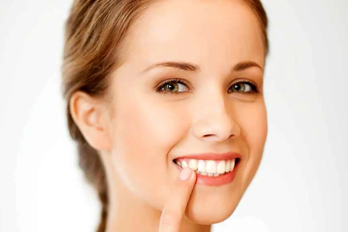 کامپوزیت یا لمینت: کدام گزینه برای دندان‌های شما بهتر است؟