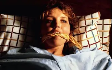 تجربه‌ای فراموش‌نشدنی از وحشت؛ ۱۰ فیلم کلاسیک ترسناک که تماشایشان «شجاعت» می‌خواهد!