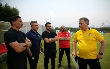 حضور ستاره پیشین فوتبال استرالیا در تمرین تیم ملی 