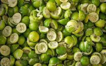 18 کاربرد شگفت انگیز پوست لیمو ترش که نمی دانستید!