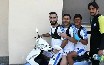 کورس دو ستاره استقلال در اتوبان باعث وحشت مردم شد