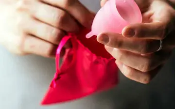 طرز استفاده از کاپ قاعدگی